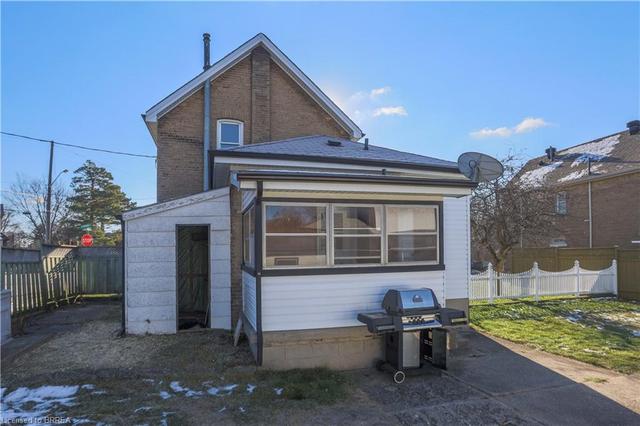 7 Downing Street, House detached with 3 bedrooms, 1 bathrooms and null parking in Brantford ON | Image 24