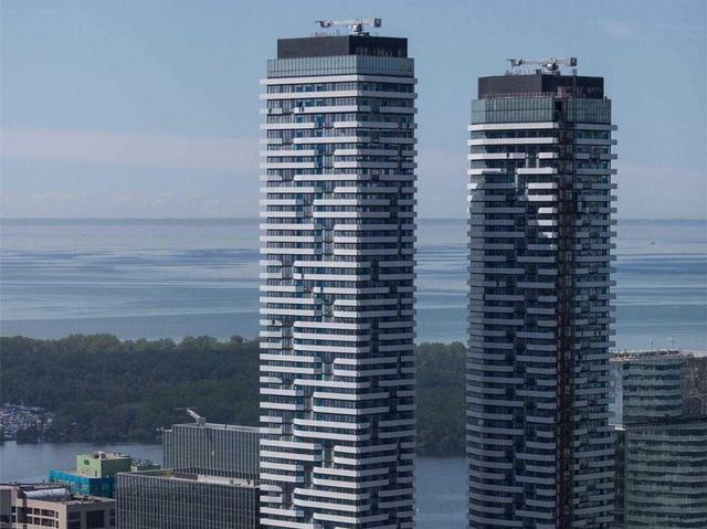 Sph201 - 100 Harbour St, Condo with 2 bedrooms, 3 bathrooms and 1 parking in Toronto ON | Image 16