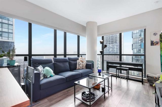 1705 - 159 Dundas St E, Condo with 2 bedrooms, 2 bathrooms and 0 parking in Toronto ON | Image 4