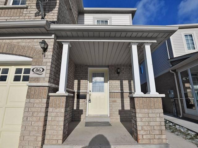 86 Whiteface Cres, House semidetached with 3 bedrooms, 3 bathrooms and 2 parking in Brampton ON | Image 2