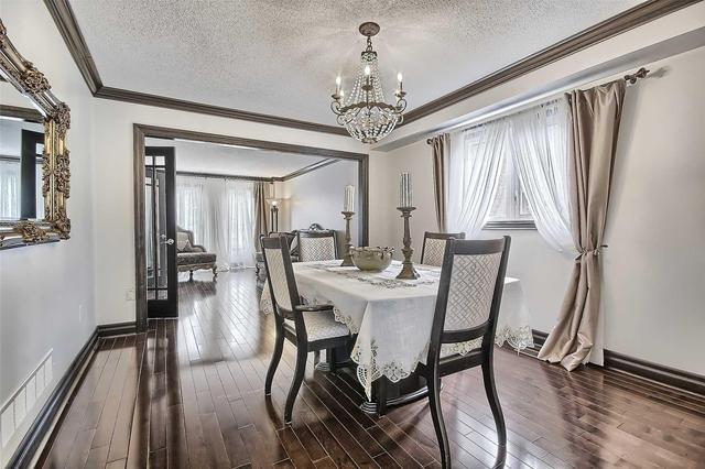 5194 Sunrise Crt, House detached with 4 bedrooms, 4 bathrooms and 4 parking in Mississauga ON | Image 4