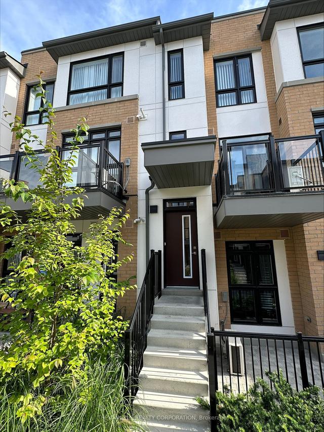 c-204 - 140 Canon Jackson Dr E, Townhouse with 2 bedrooms, 3 bathrooms and 1 parking in Toronto ON | Image 1