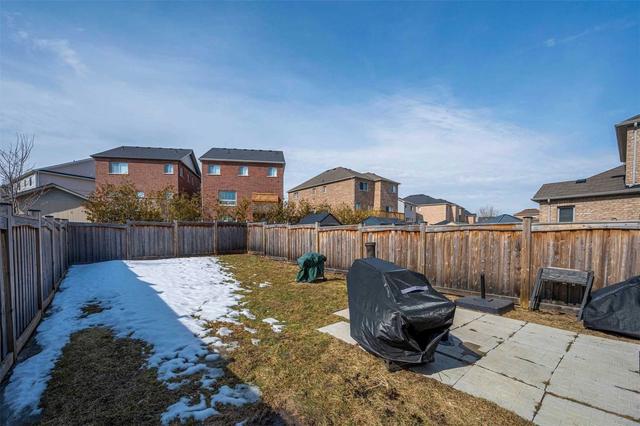 340 Langford Blvd, House detached with 3 bedrooms, 3 bathrooms and 3 parking in Bradford West Gwillimbury ON | Image 16