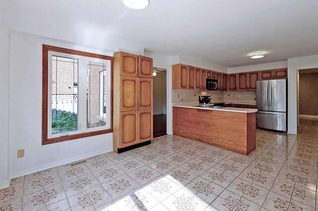 3494 Loyalist Dr, House detached with 4 bedrooms, 3 bathrooms and 8 parking in Mississauga ON | Image 39