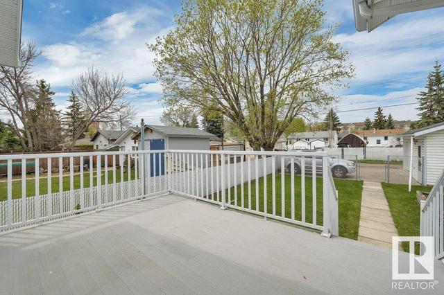 8946 154 St Nw, House detached with 4 bedrooms, 3 bathrooms and 6 parking in Edmonton AB | Image 40