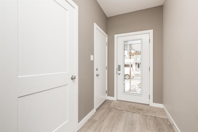 3 - 1576 Stafford Drive N, Home with 2 bedrooms, 3 bathrooms and 2 parking in Lethbridge AB | Image 4