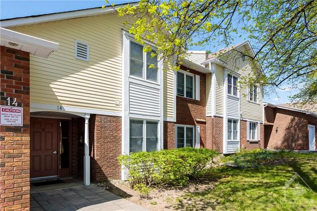 c - 14 Stonehill Court, Condo with 3 bedrooms, 2 bathrooms and 2 parking in Ottawa ON | Image 4