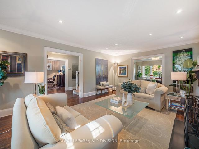 103 Cortleigh Blvd, House detached with 4 bedrooms, 5 bathrooms and 6 parking in Toronto ON | Image 29