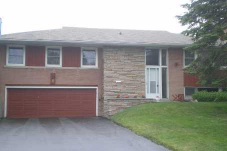 8 Vanellan Crt, House detached with 3 bedrooms, 2 bathrooms and 4 parking in Toronto ON | Image 1