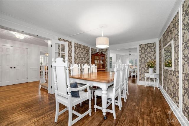 1823 Thistleleaf Crescent, House detached with 4 bedrooms, 3 bathrooms and 6 parking in Ottawa ON | Image 12