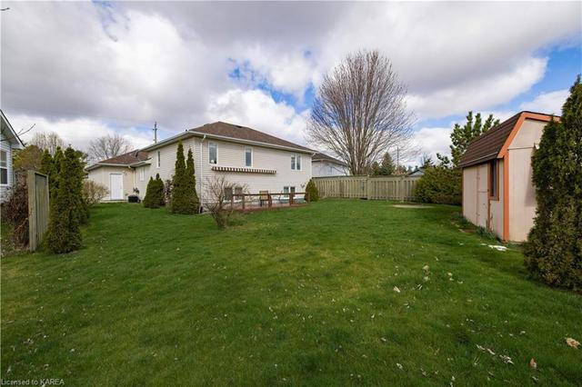 85 Garfield Street, House detached with 3 bedrooms, 3 bathrooms and 6 parking in Gananoque ON | Image 35