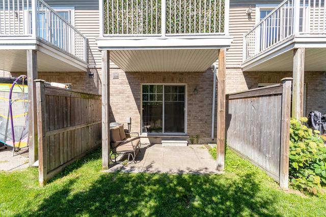 13 - 337 Beach Blvd, Townhouse with 3 bedrooms, 3 bathrooms and 2 parking in Hamilton ON | Image 22