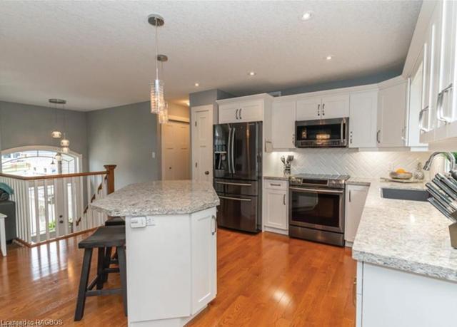 422 4th Street W, House detached with 4 bedrooms, 2 bathrooms and 8 parking in Owen Sound ON | Image 47