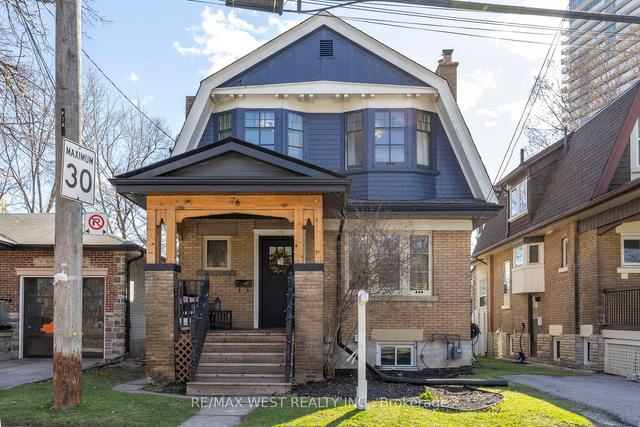 76 Rosemount Ave, House detached with 4 bedrooms, 3 bathrooms and 1 parking in Toronto ON | Image 1