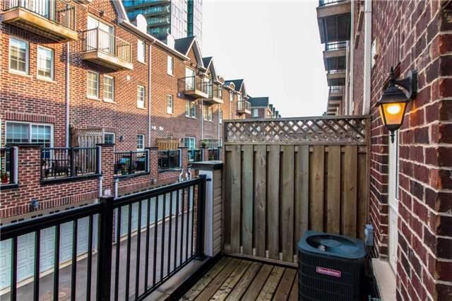 Th50 - 111 The Queensway Ave, Townhouse with 3 bedrooms, 2 bathrooms and 1 parking in Toronto ON | Image 20