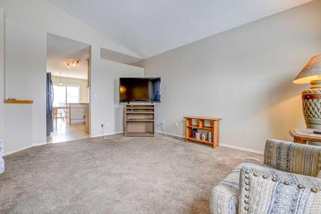 40 Copperfield Heights Se, House detached with 3 bedrooms, 2 bathrooms and 2 parking in Calgary AB | Image 9