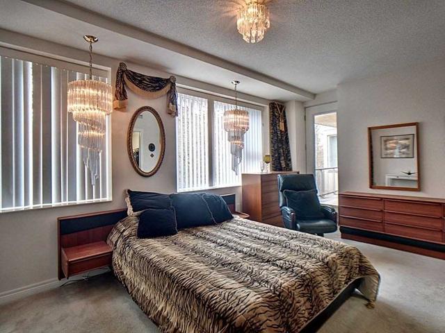 306 - 77 Governor's Rd, Condo with 2 bedrooms, 2 bathrooms and 0 parking in Hamilton ON | Image 6