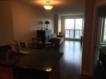 3208 - 8 Park Rd, Condo with 1 bedrooms, 1 bathrooms and null parking in Toronto ON | Image 3