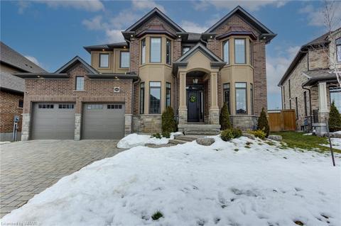 263 Chestnut Ridge, House detached with 5 bedrooms, 4 bathrooms and 5 parking in Waterloo ON | Card Image