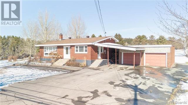 847 Rue Principale, House detached with 3 bedrooms, 1 bathrooms and null parking in Edmundston NB | Image 39