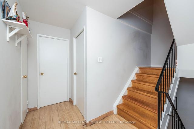 264 - 165 Cherokee Blvd, Townhouse with 4 bedrooms, 2 bathrooms and 1 parking in Toronto ON | Image 8