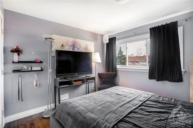 785 Borthwick Avenue, Townhouse with 3 bedrooms, 2 bathrooms and 1 parking in Ottawa ON | Image 21