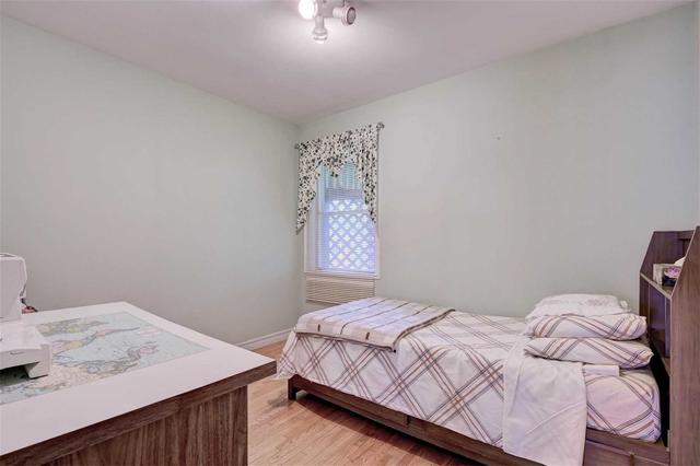 80 Murrie St, House detached with 2 bedrooms, 2 bathrooms and 3 parking in Toronto ON | Image 8
