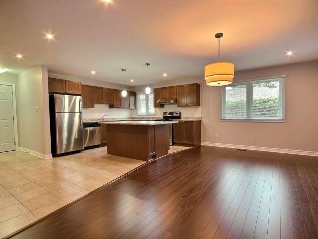 1468 Bortolotti Cres, House detached with 4 bedrooms, 4 bathrooms and 4 parking in Ottawa ON | Image 5