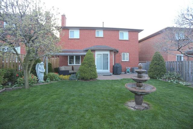 886 Wetherby Lane, House detached with 4 bedrooms, 4 bathrooms and 6 parking in Mississauga ON | Image 14