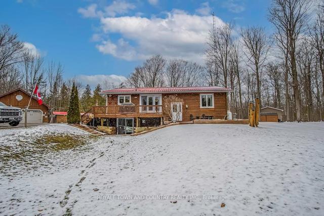 20 Rutherford Rd, House detached with 2 bedrooms, 2 bathrooms and 23 parking in Kawartha Lakes ON | Image 1