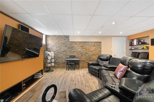 823 Laval Street, House detached with 3 bedrooms, 2 bathrooms and 4 parking in Casselman ON | Image 22