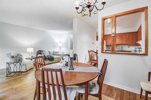42 - 2440 Bromsgrove Rd, Townhouse with 3 bedrooms, 2 bathrooms and 2 parking in Mississauga ON | Image 3