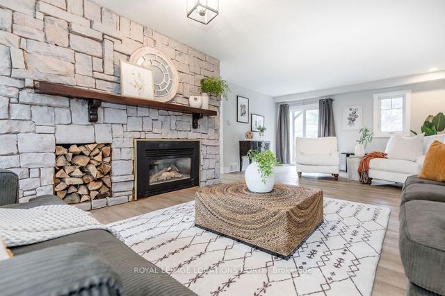 3 Matthew Crt, House detached with 3 bedrooms, 4 bathrooms and 10 parking in Wasaga Beach ON | Image 2