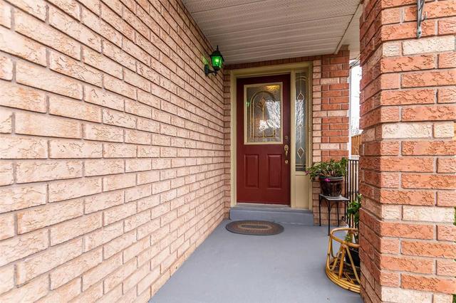 6268 Avonhurst Dr, House detached with 3 bedrooms, 3 bathrooms and 5 parking in Mississauga ON | Image 12