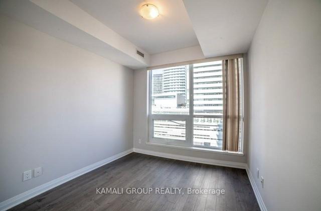 1101 - 8 Mercer St, Condo with 1 bedrooms, 1 bathrooms and 0 parking in Toronto ON | Image 2