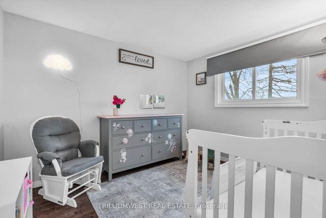 186 Pinedale Dr, House semidetached with 3 bedrooms, 1 bathrooms and 4 parking in Kitchener ON | Image 10