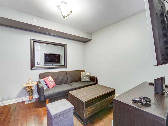 th102 - 1 Valhalla Inn Rd, Townhouse with 3 bedrooms, 3 bathrooms and 1 parking in Toronto ON | Image 11