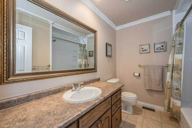 63 Janefield Ave, Townhouse with 3 bedrooms, 3 bathrooms and 3 parking in Guelph ON | Image 25