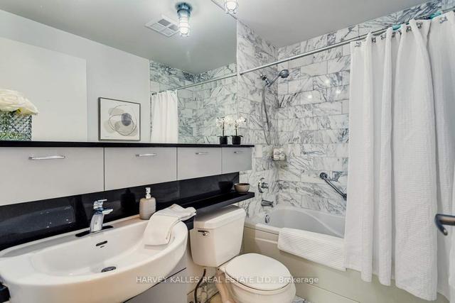 ph08 - 70 Alexander St, Condo with 2 bedrooms, 2 bathrooms and 1 parking in Toronto ON | Image 21