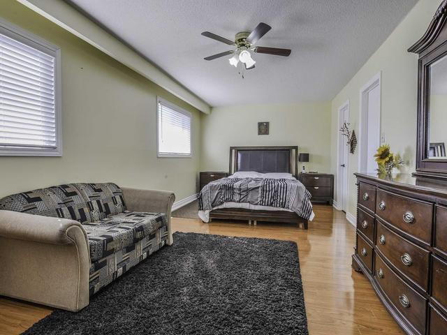 12 La Rose Crt, House detached with 4 bedrooms, 4 bathrooms and 4 parking in Brampton ON | Image 11