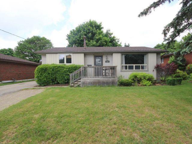 104 Glenburnie Dr, House detached with 3 bedrooms, 2 bathrooms and 4 parking in Guelph ON | Image 1