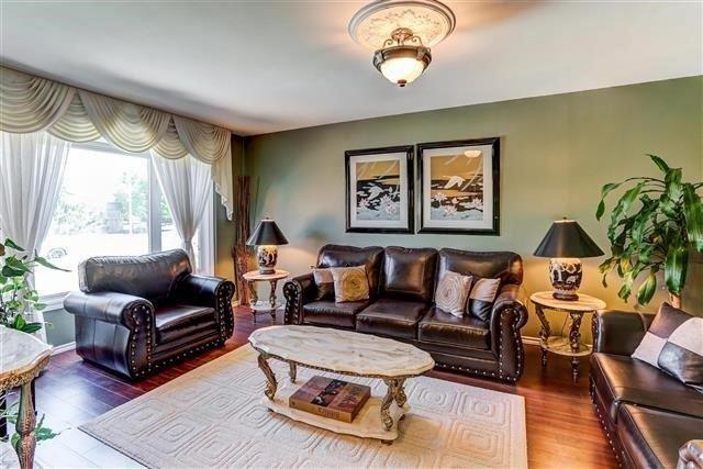 88 Laurier Ave, House detached with 4 bedrooms, 4 bathrooms and 4 parking in Milton ON | Image 7