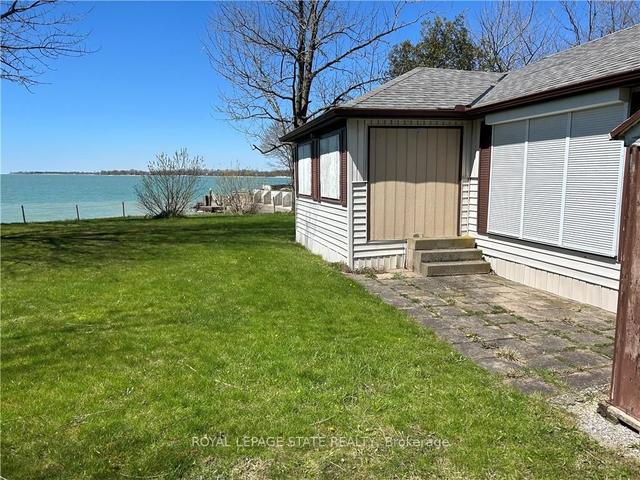 3076 Lakeshore Rd, House detached with 3 bedrooms, 1 bathrooms and 8 parking in Haldimand County ON | Image 23