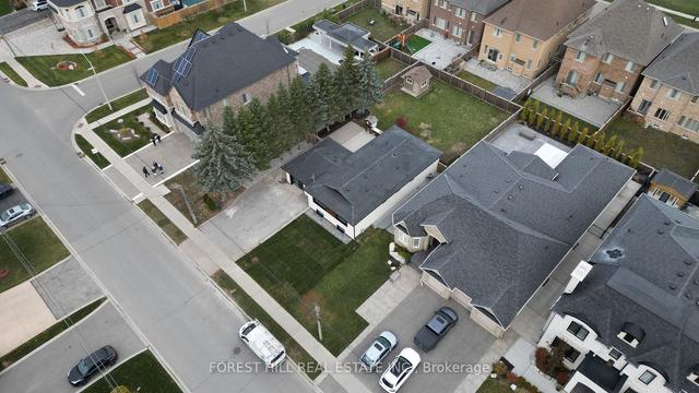 64 Bond Cres, House detached with 3 bedrooms, 5 bathrooms and 6 parking in Richmond Hill ON | Image 10