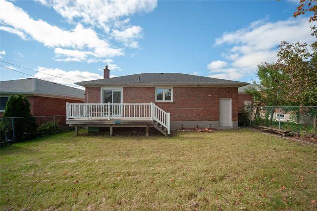 97 Lynnbrook Dr, House detached with 3 bedrooms, 2 bathrooms and 5 parking in Toronto ON | Image 19