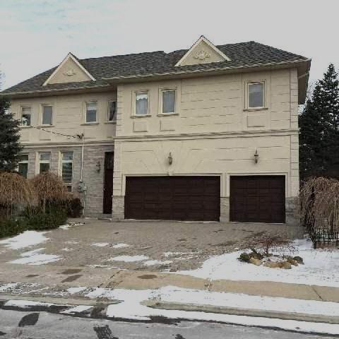15 Royal Oak Dr, House detached with 5 bedrooms, 6 bathrooms and 6 parking in Toronto ON | Image 2