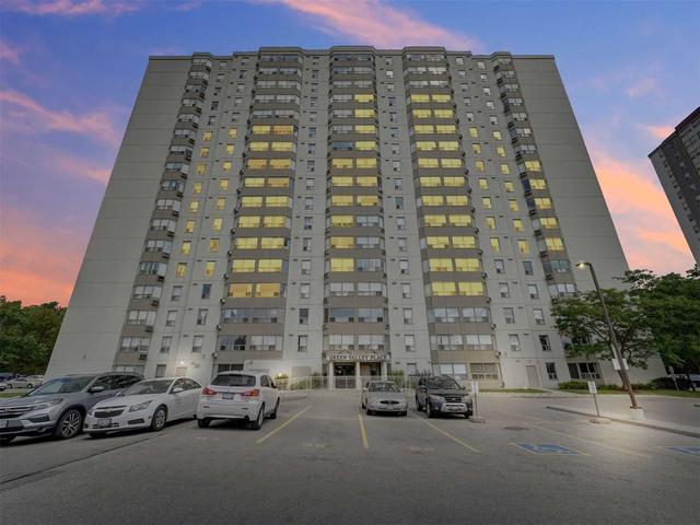 1610 - 35 Green Valley Dr, Condo with 2 bedrooms, 2 bathrooms and 1 parking in Kitchener ON | Image 4