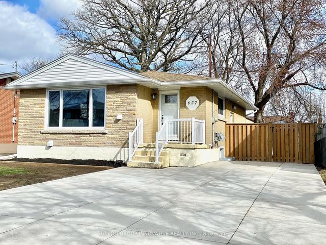 627 Upper Ottawa St, House detached with 2 bedrooms, 2 bathrooms and 5 parking in Hamilton ON | Image 12