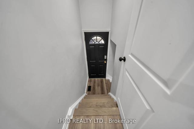 96 Wyndale Dr, House detached with 3 bedrooms, 2 bathrooms and 8 parking in Toronto ON | Image 16