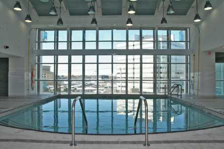 1003 - 220 Burnhamthorpe Rd, Condo with 2 bedrooms, 2 bathrooms and 1 parking in Mississauga ON | Image 3